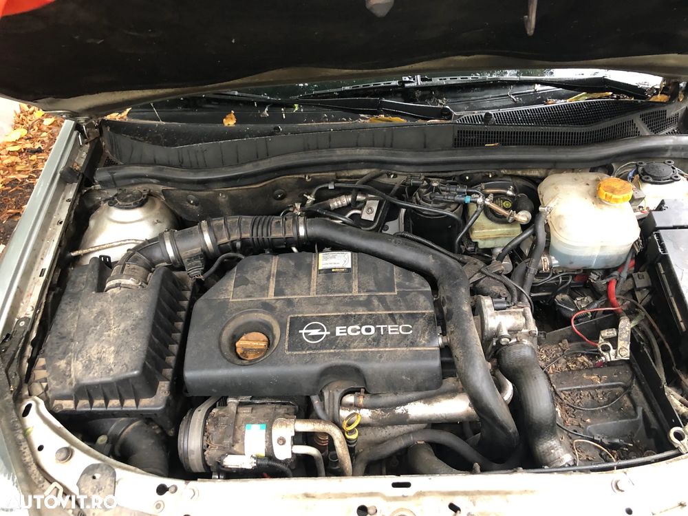 Dezmembrez Opel Astra H break gri argintiu 2006 1,7 CDTI - 7