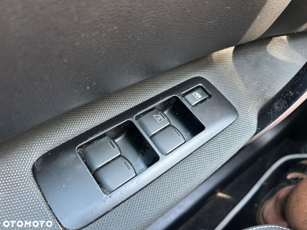 Nissan Qashqai 2.0 Visia - 16