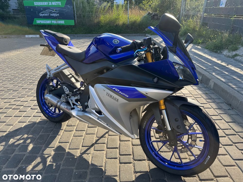 Yamaha YZF - 3