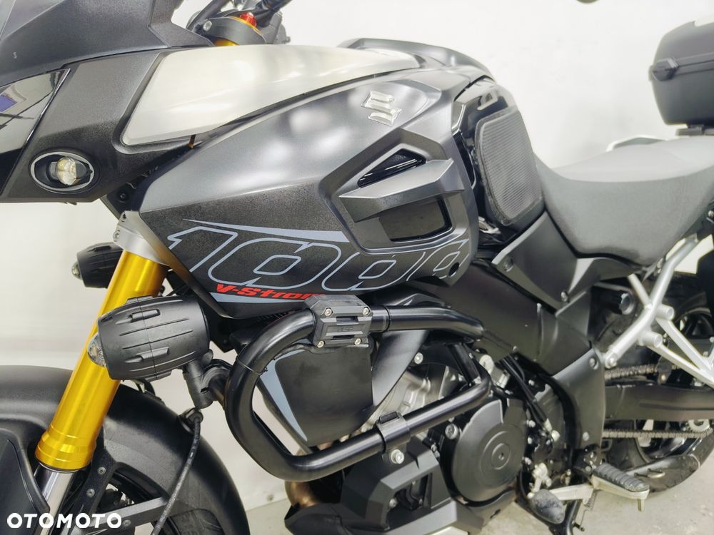 Suzuki DL - 22