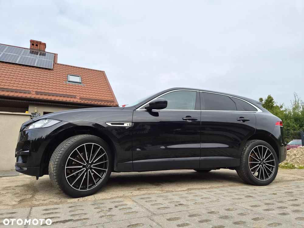 Jaguar F-Pace 20d Prestige - 21