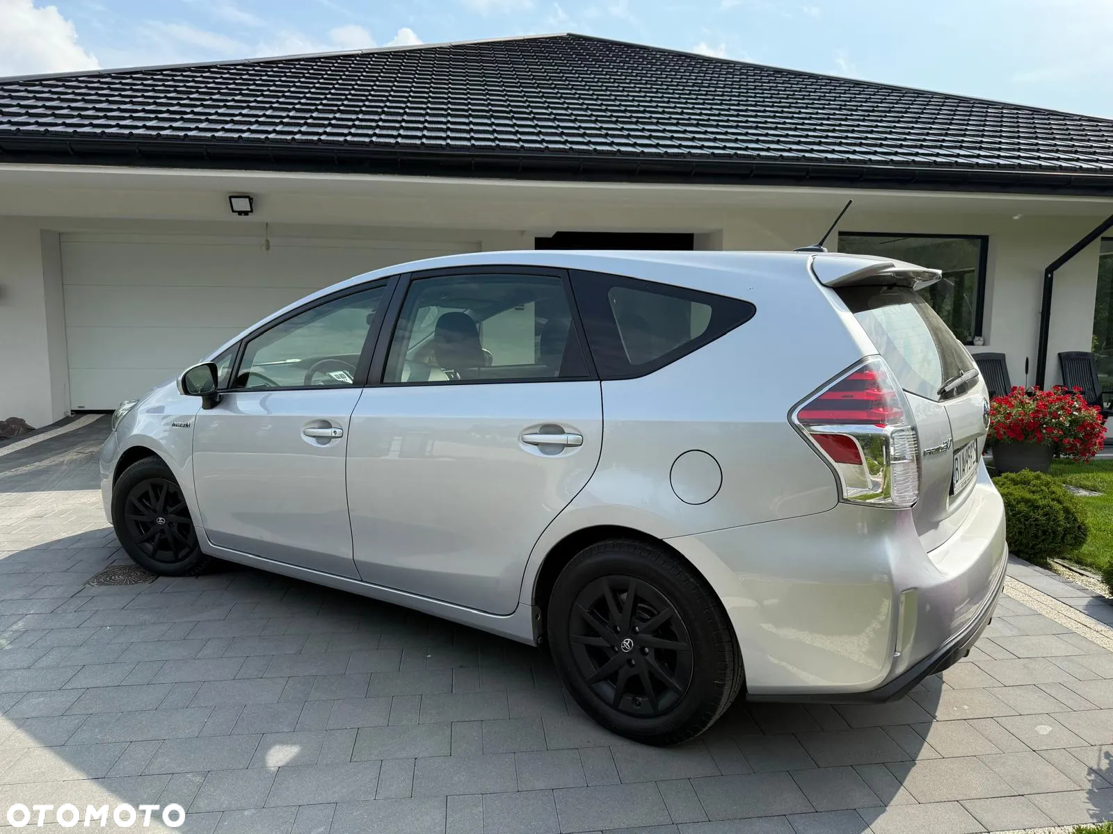 Toyota Prius+ - 5