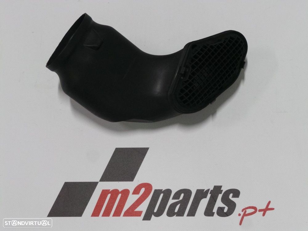 Tubo de admissão (Original) Novo/ Original BMW Série 5 13717796692 - 1