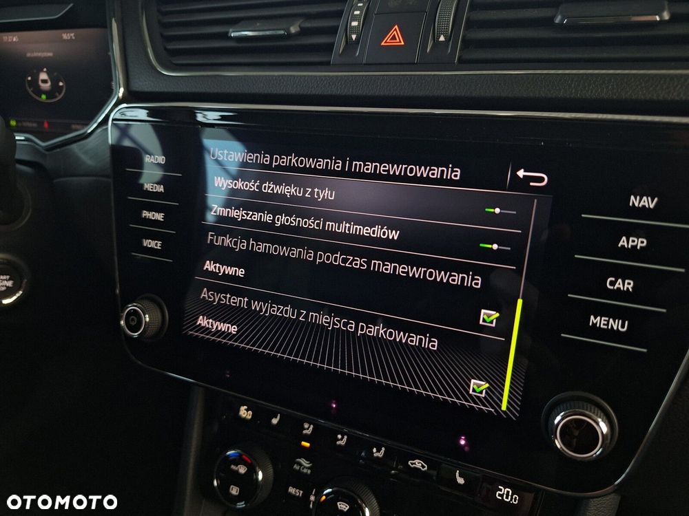 Skoda Superb 2.0 TSI Style DSG - 32