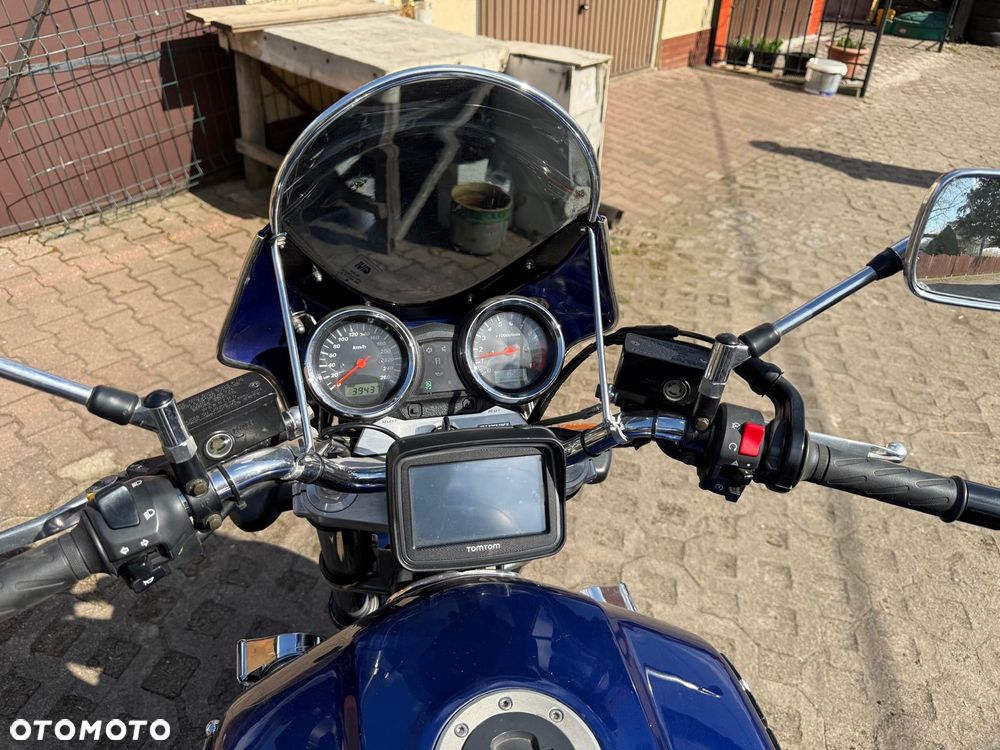 Suzuki GSX - 12