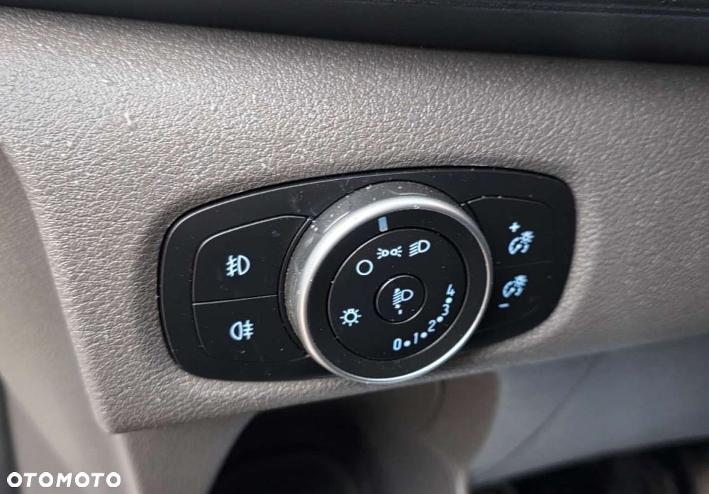 Ford Transit Custom - 13