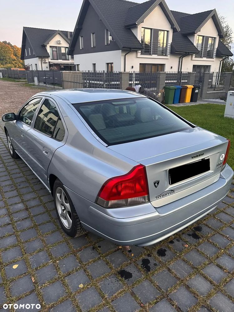 Volvo S60 2.4 D - 14