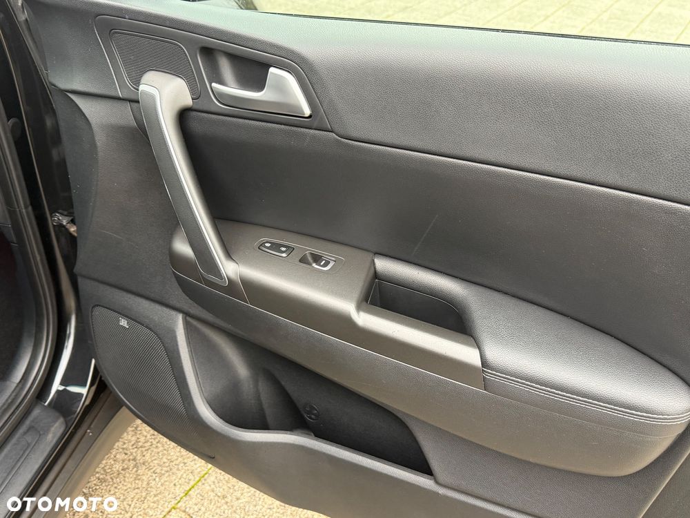 Kia Sportage 1.6 GDI 2WD Black Edition - 17