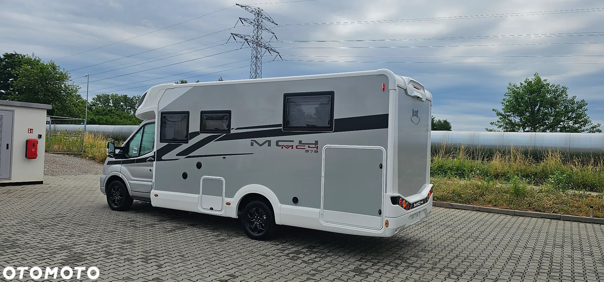McLOUIS Mc4 379, Łóżko królewskie - 7