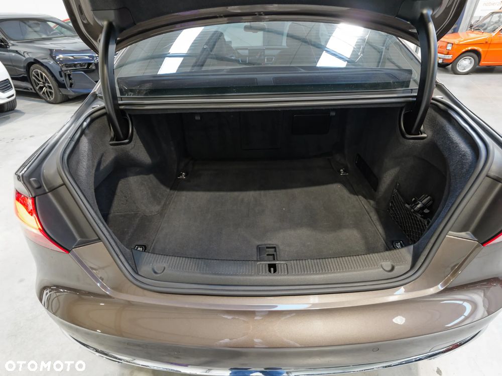 Audi A8 3.0 TDI Quattro - 38