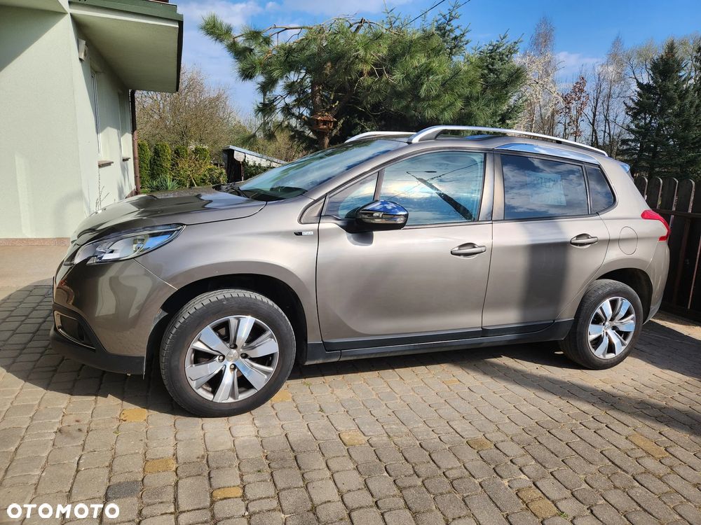 Peugeot 2008 1.2 Pure Tech Style S&S - 2