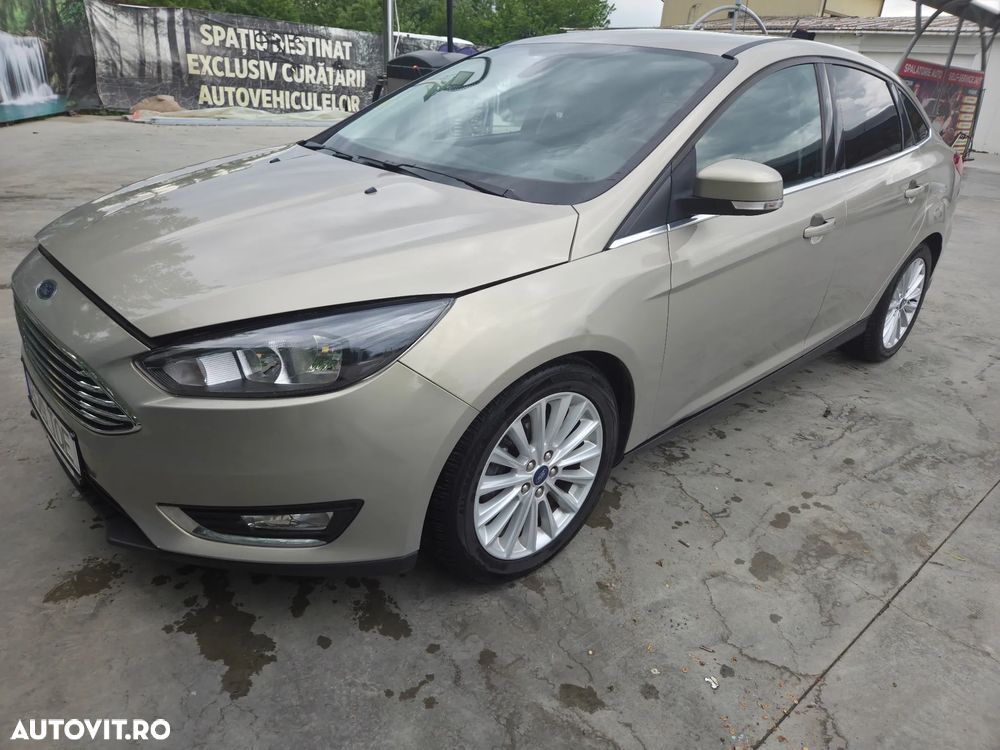 Ford Focus 1.0 EcoBoost Titanium - 6