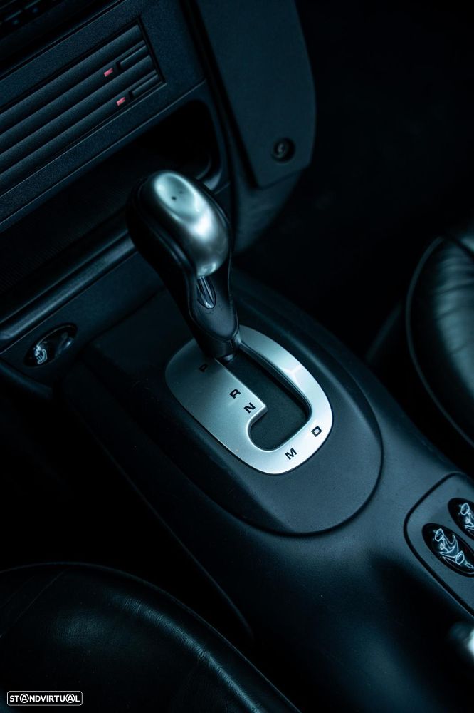 Porsche 911 Série F - 6