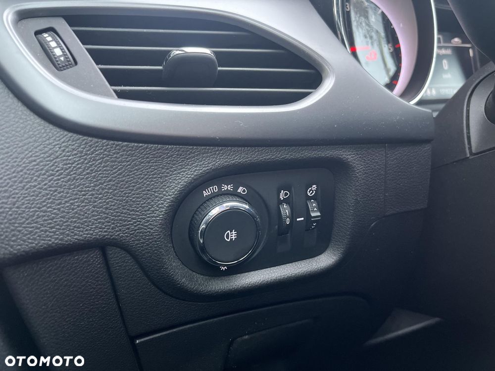 Opel Astra 1.6 CDTI Enjoy - 27