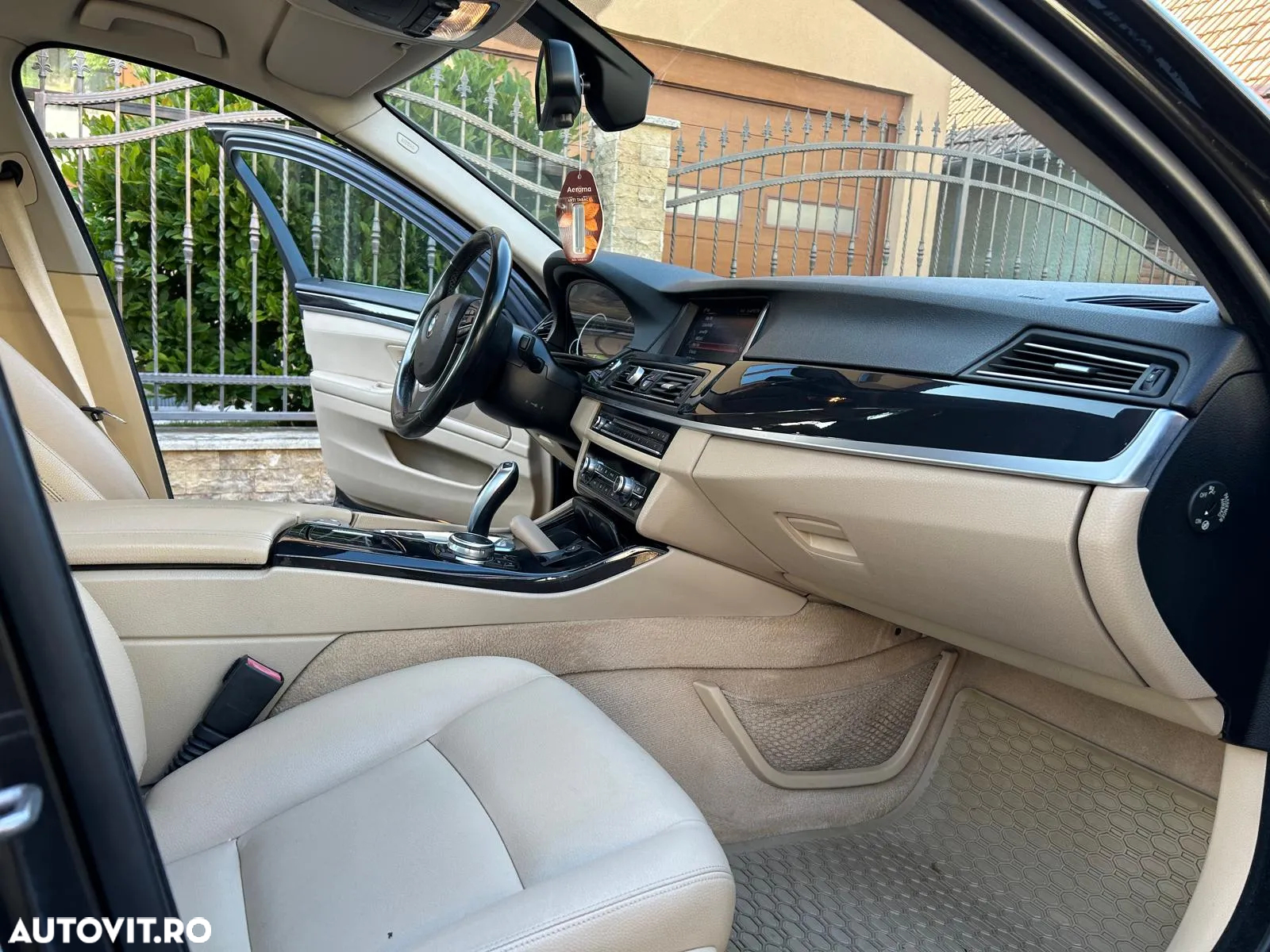 BMW Seria 5 525d xDrive AT - 8