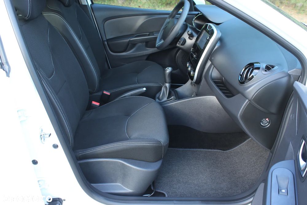 Renault Clio - 37