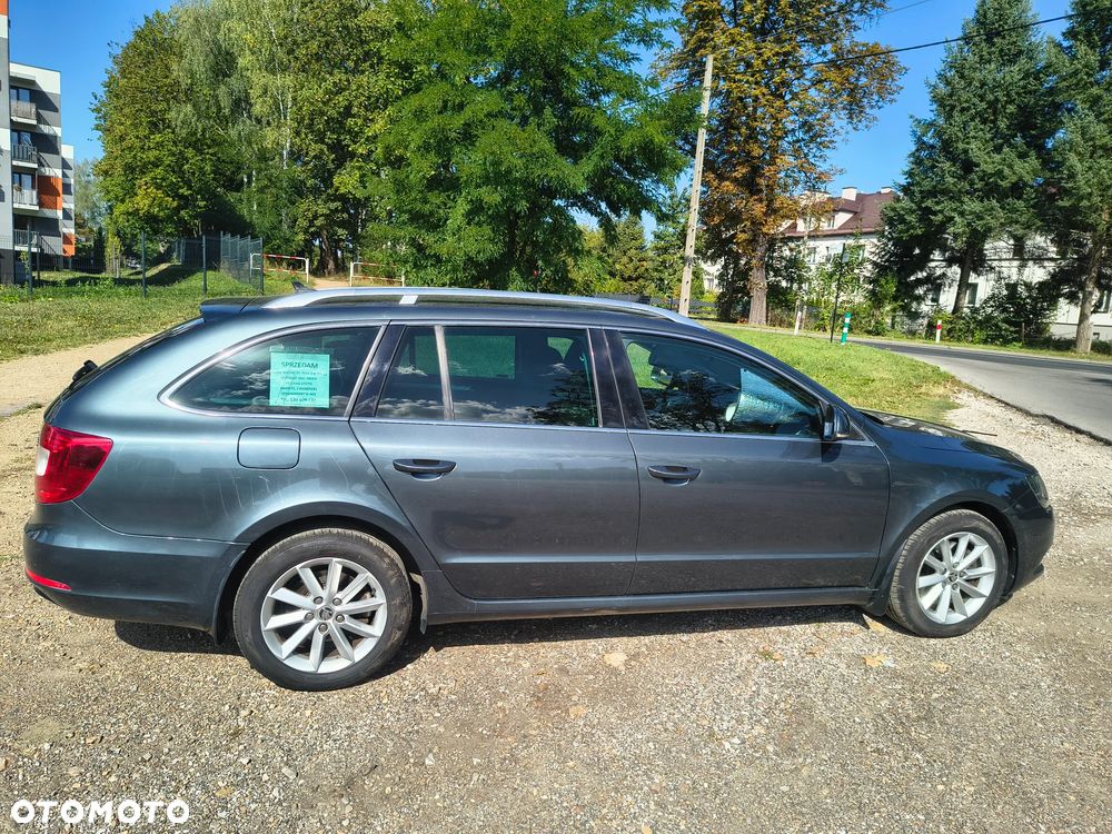 Skoda Superb 2.0 TDI Ambition DSG - 5