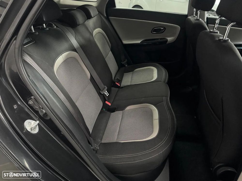 Kia Ceed SW 1.6 CRDi Prime - 10