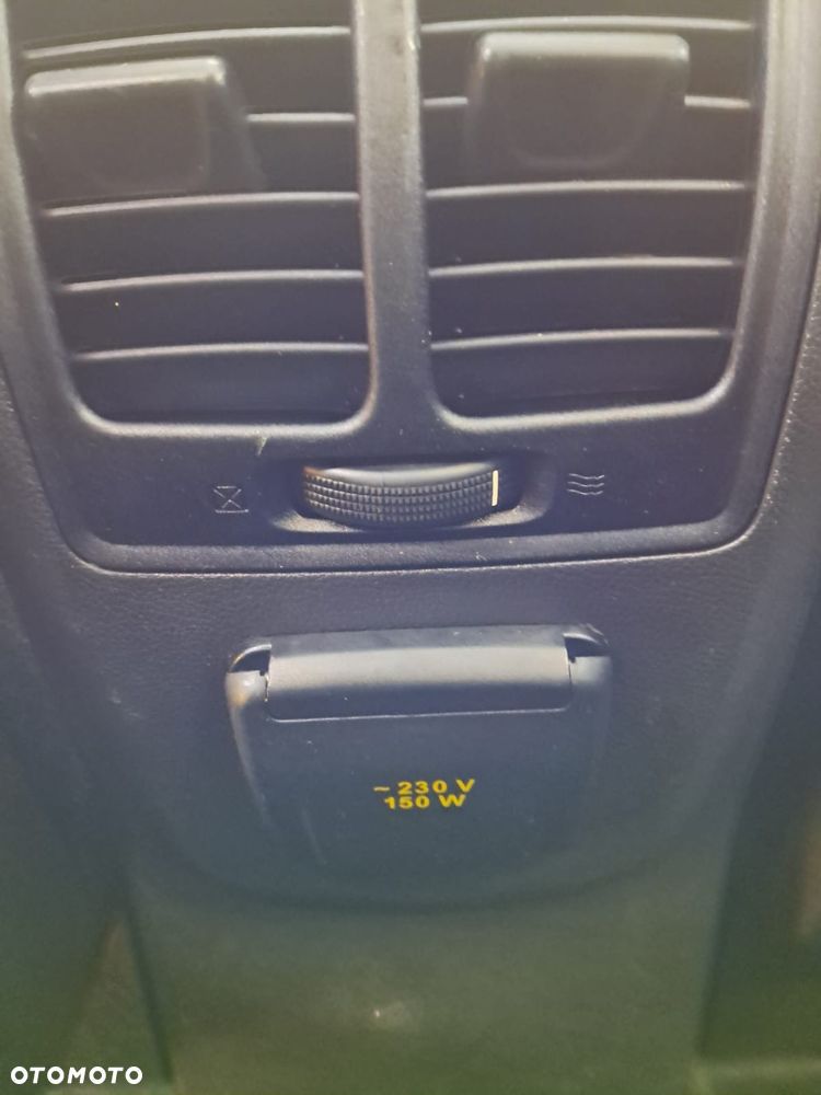 Ford Kuga 2.0 TDCi 4WD Titanium - 29