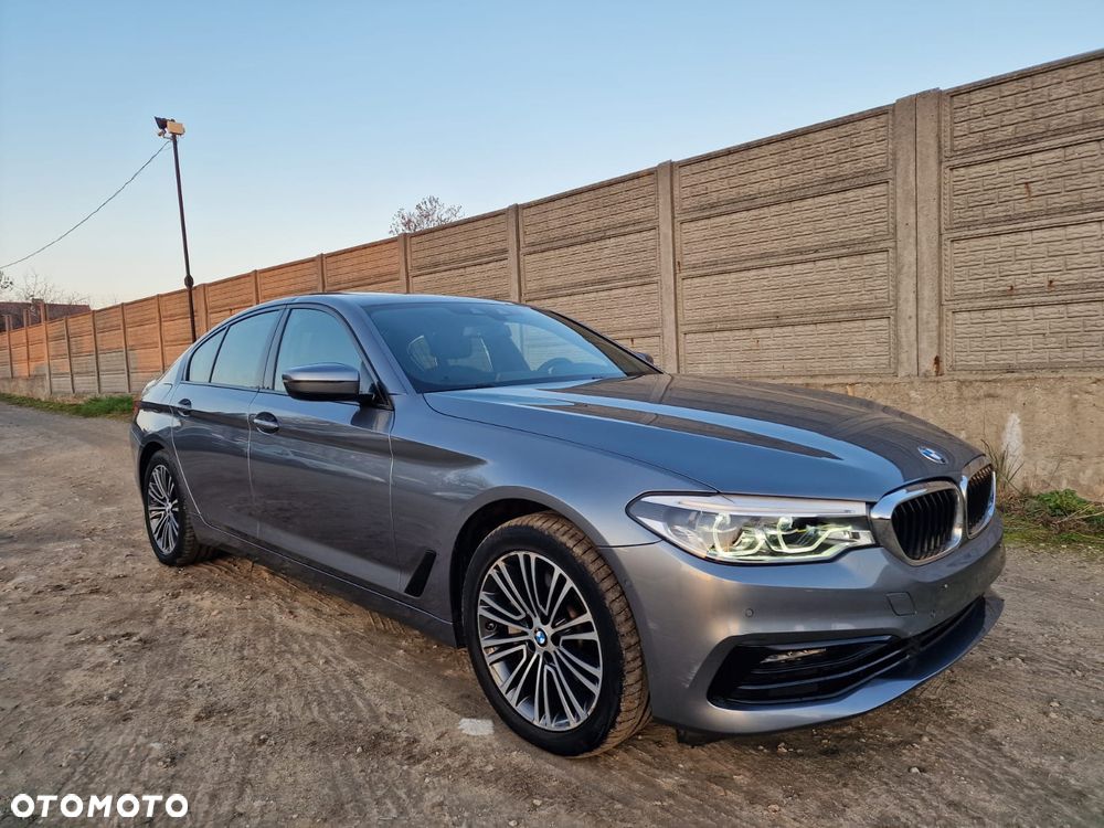 BMW Seria 5 530e iPerformance Sport Line sport - 31