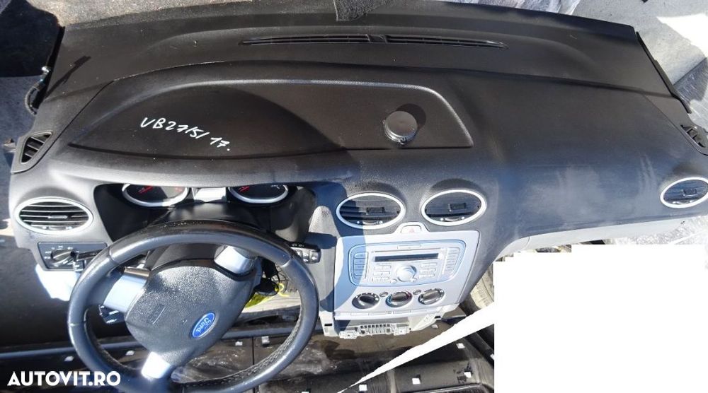 Plansa de bord Ford Focus 2 din 2010 cu airbag volan si pasager - 2