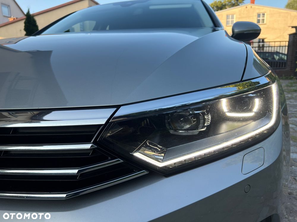 Volkswagen Passat - 10