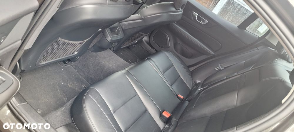 Volvo S60 - 22
