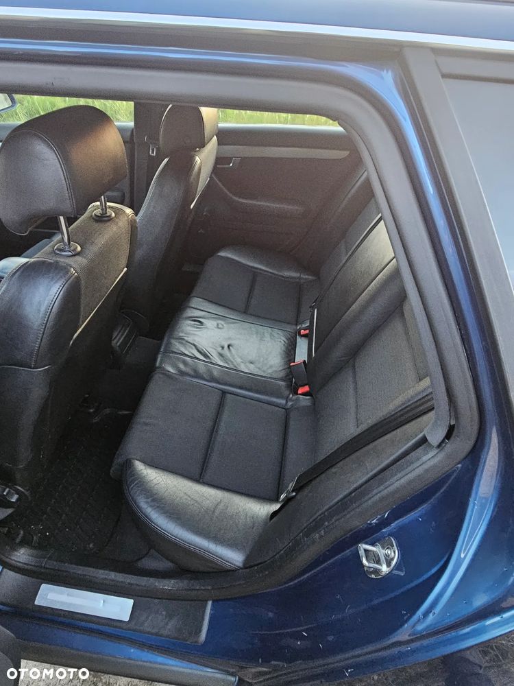 Audi A4 Avant 2.0 TDI - 15