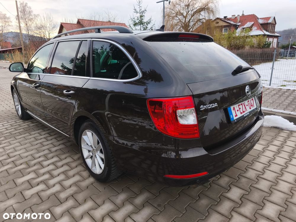 Skoda Superb 1.6 TDI GreenLine - 4