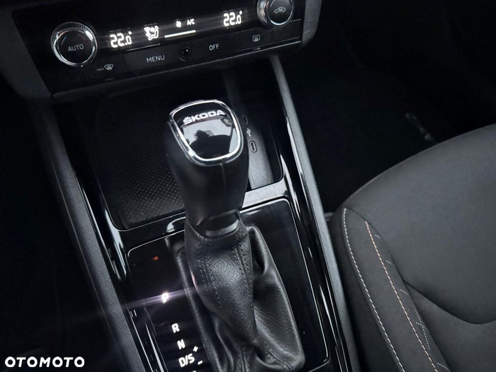 Skoda Kamiq 1.0 TSI Ambition DSG - 17