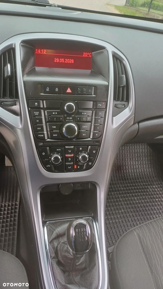 Opel Astra 1.4 T Enjoy - 11