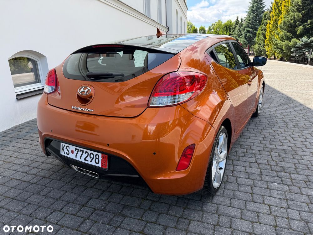 Hyundai Veloster 1.6 Style - 14