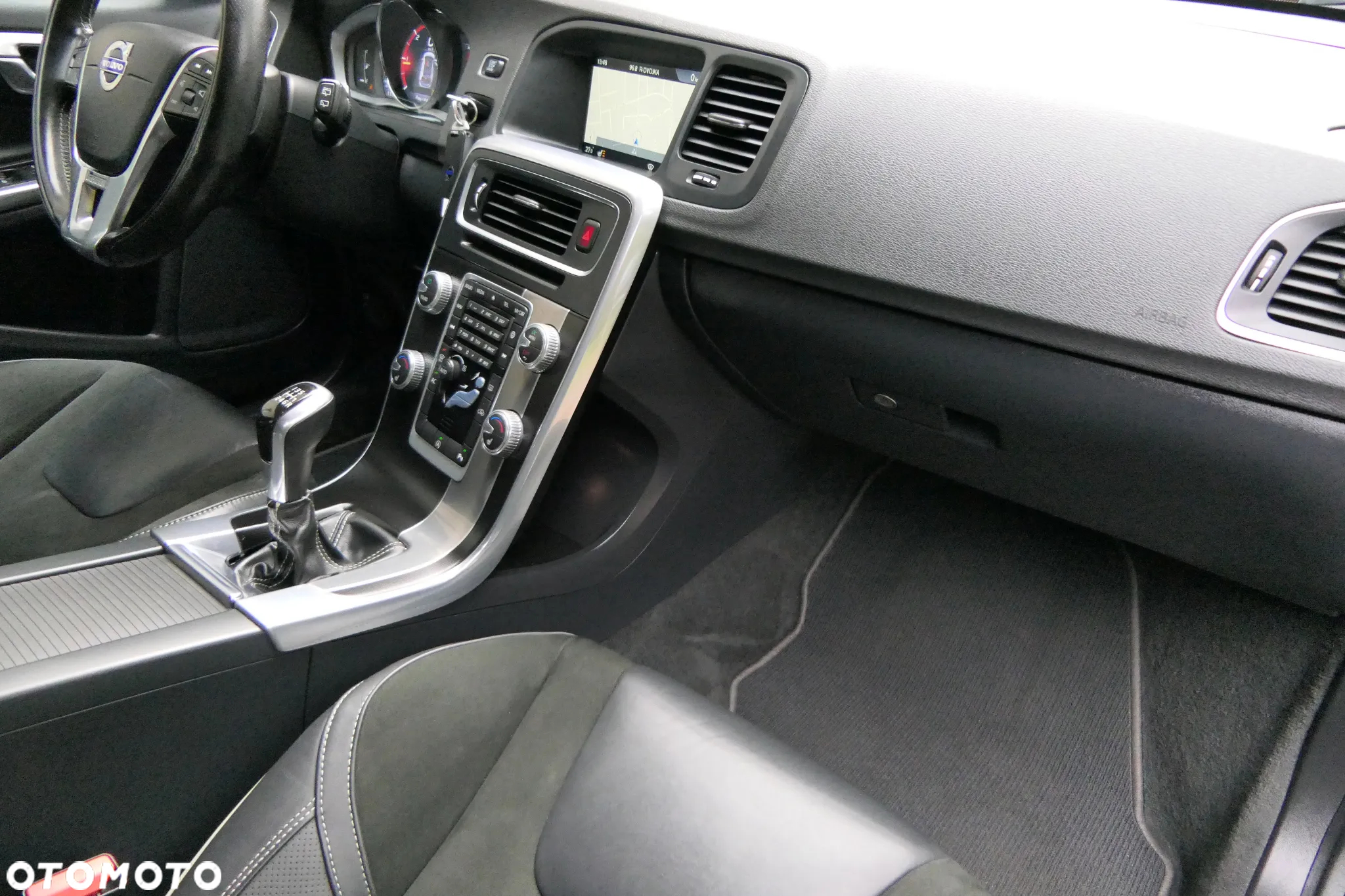 Volvo V60 D4 Drive-E Summum - 18