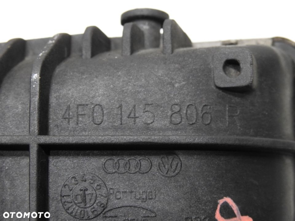 CHŁODNICA INTERCOOLER PRAWA AUDI A6 C6 2.7 V6 TDI - 9