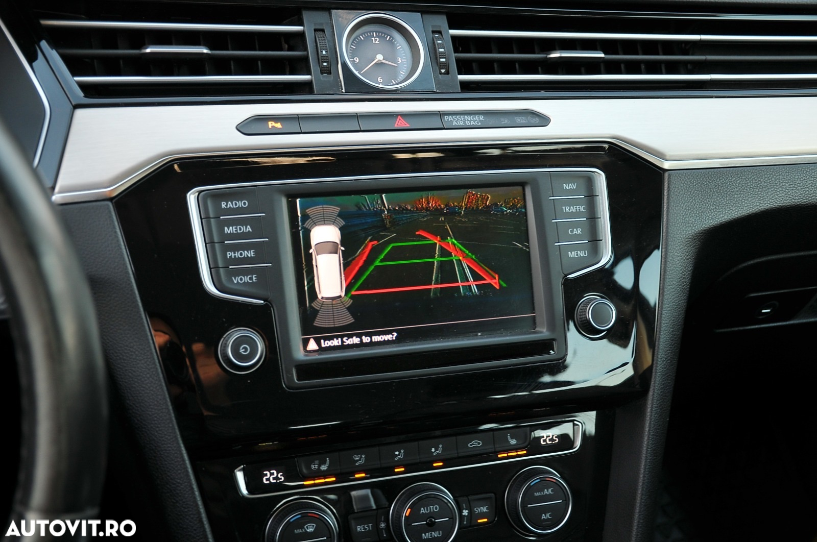 Volkswagen Passat - 14