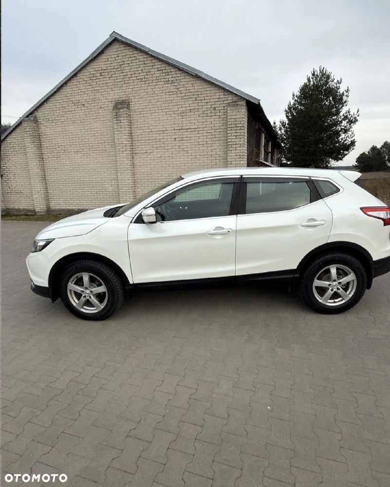 Nissan Qashqai - 2