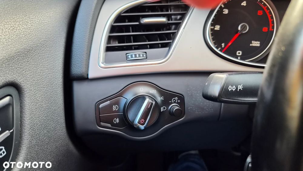 Audi A4 Avant 2.0 TDI DPF Attraction - 10