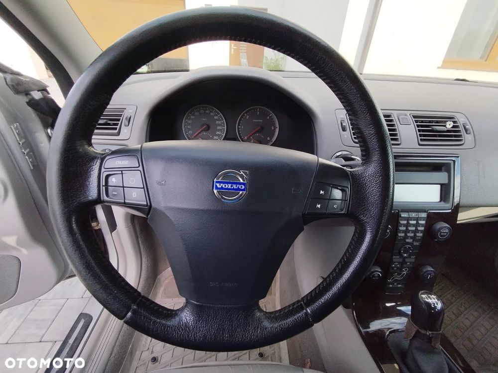 Volvo S40 2.0D Momentum - 8