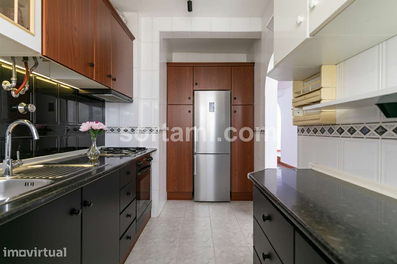 Apartamento T2 Venda em Quarteira,Loulé - Grande imagem: 2/18