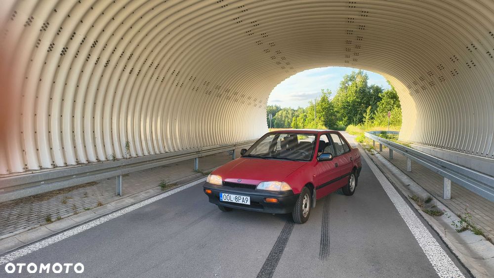 Suzuki Swift - 1