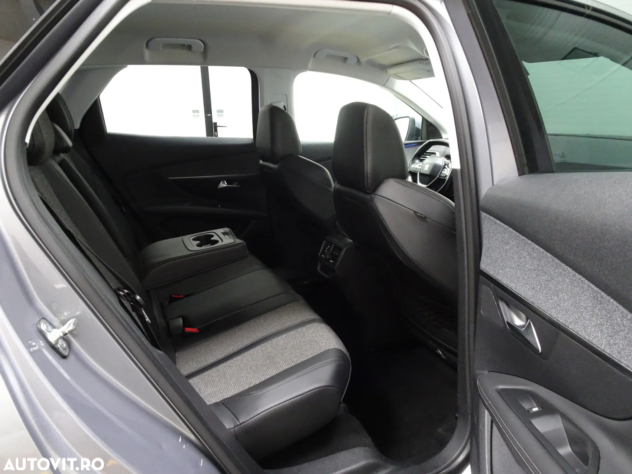 Peugeot 3008 1.2 PureTech 130 S&S BVM6 Active Pack - 8