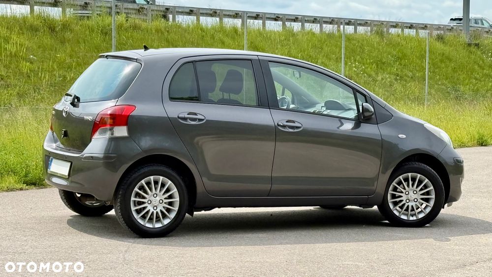 Toyota Yaris 1.33 Prestige - 16