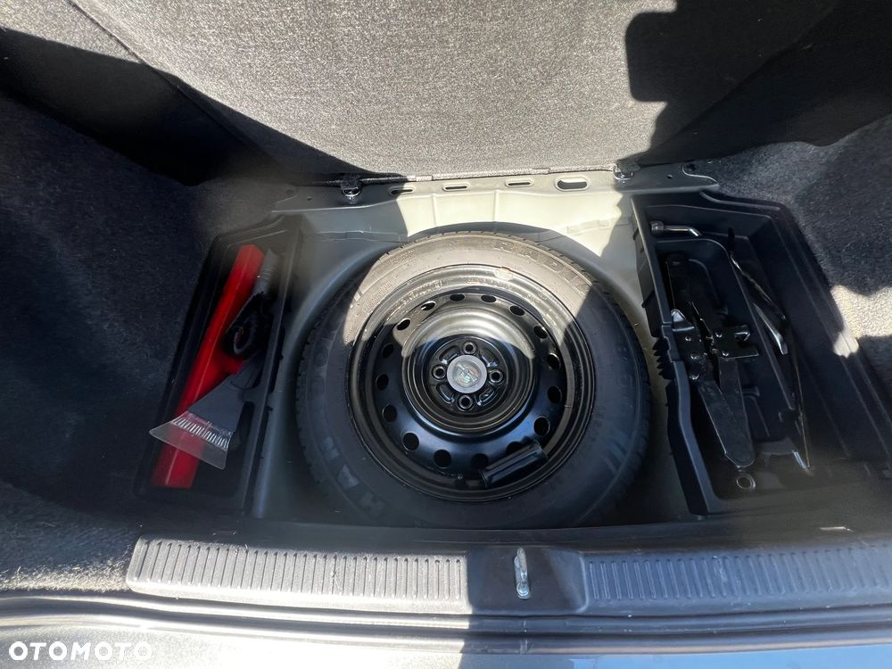 Toyota Corolla - 10