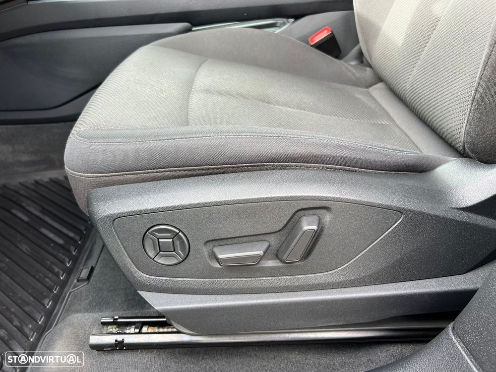 Audi e-tron 55 quattro - 33