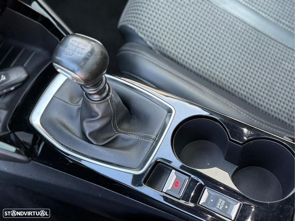Peugeot 208 1.5 BlueHDi GT - 9