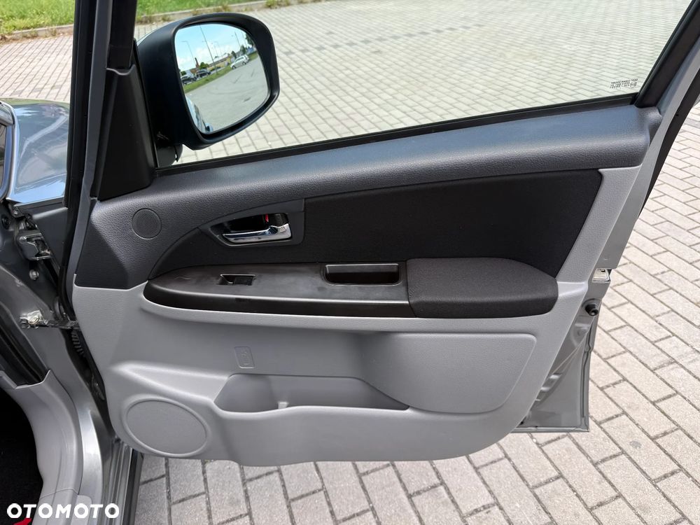 Suzuki SX4 2.0 DDiS 4x4 Comfort - 31