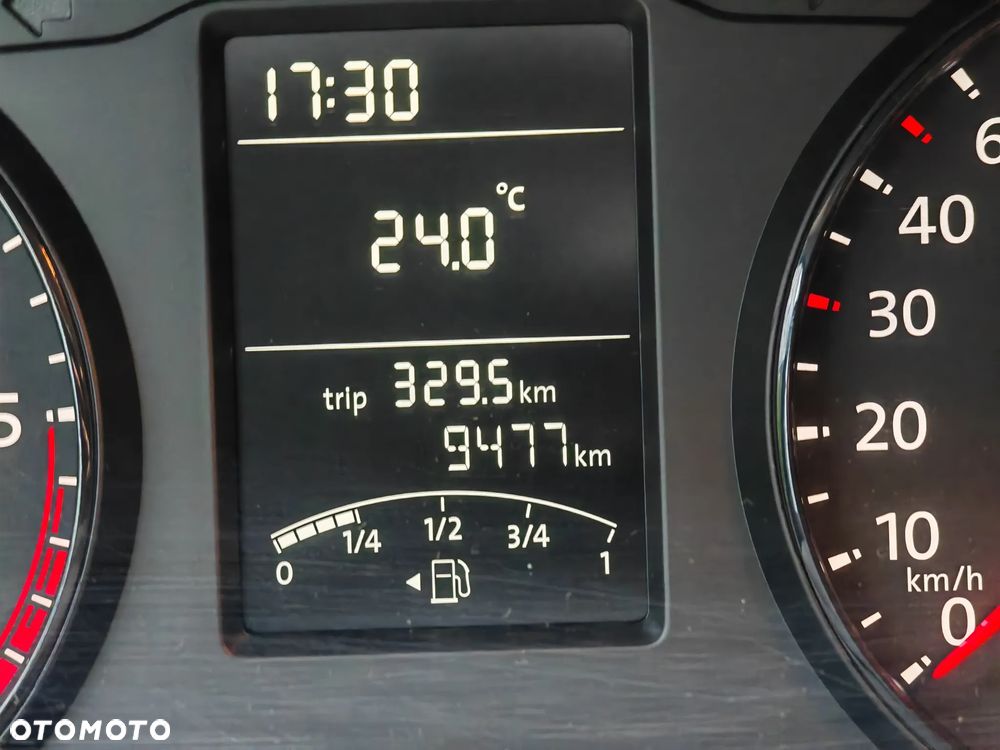 Volkswagen Caravelle - 30