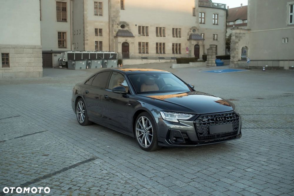 Audi A8 2023 photo 4
