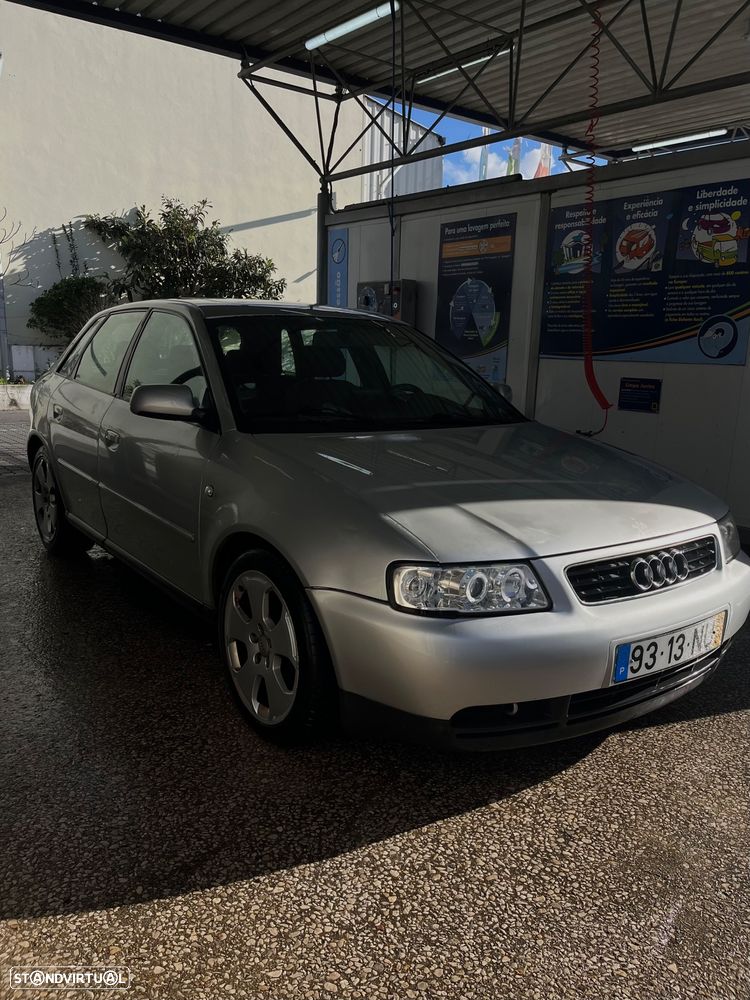 Audi A3 1.6 Ambition - 1