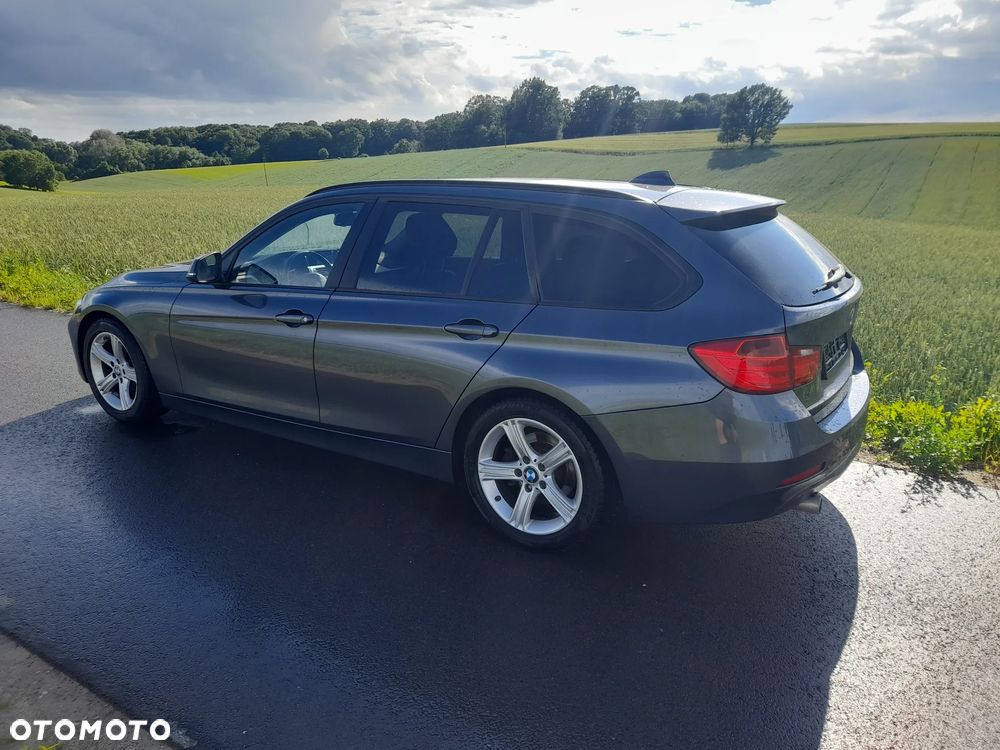 BMW Seria 3 320d Efficient Dynamics - 11